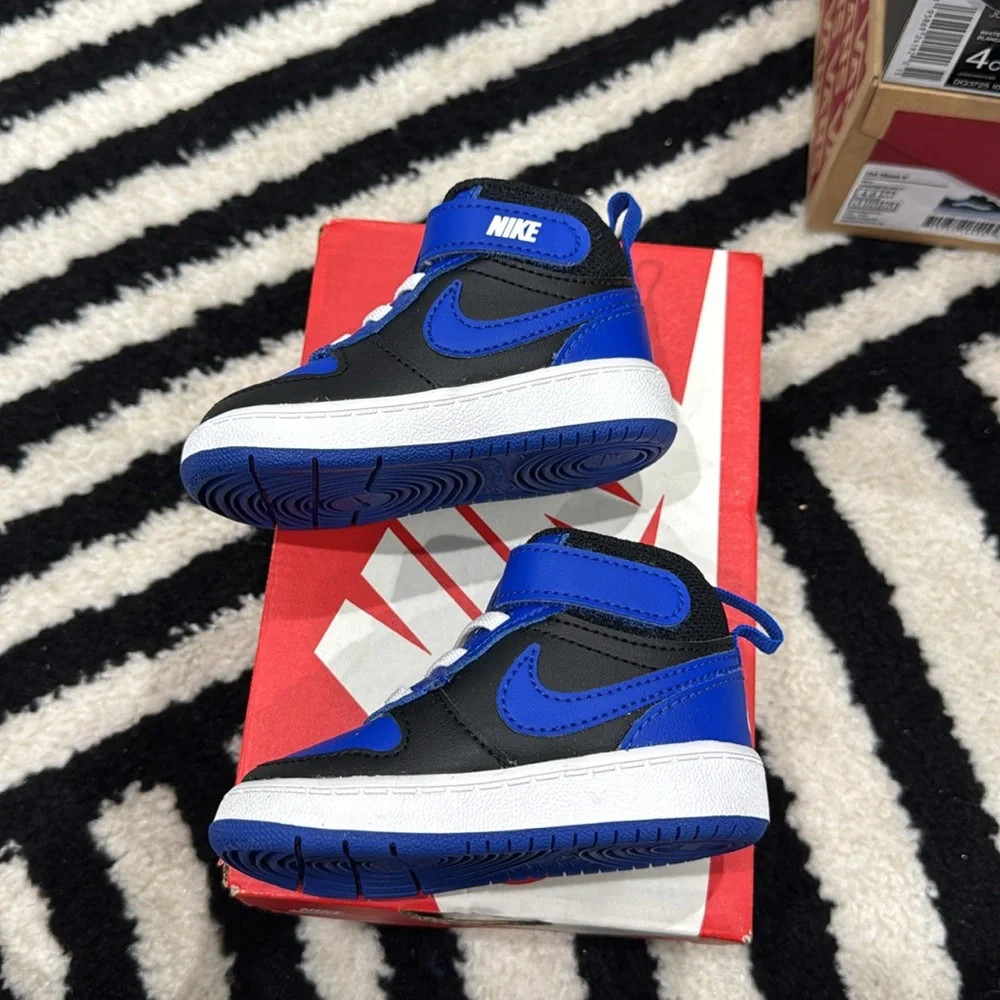 Court borough mid 2 Nike
